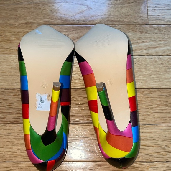 Colorful PRIDE 🌈 heels pumps 5 1/2 - Picture 5 of 14